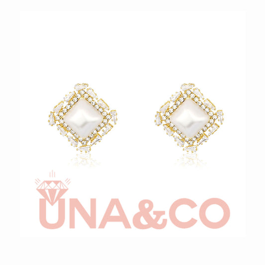 Light luxury diamond-shaped earrings